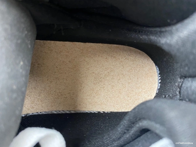 Bunny 8 Retro (2013) Bugs Air Jordan 305381-103 0819